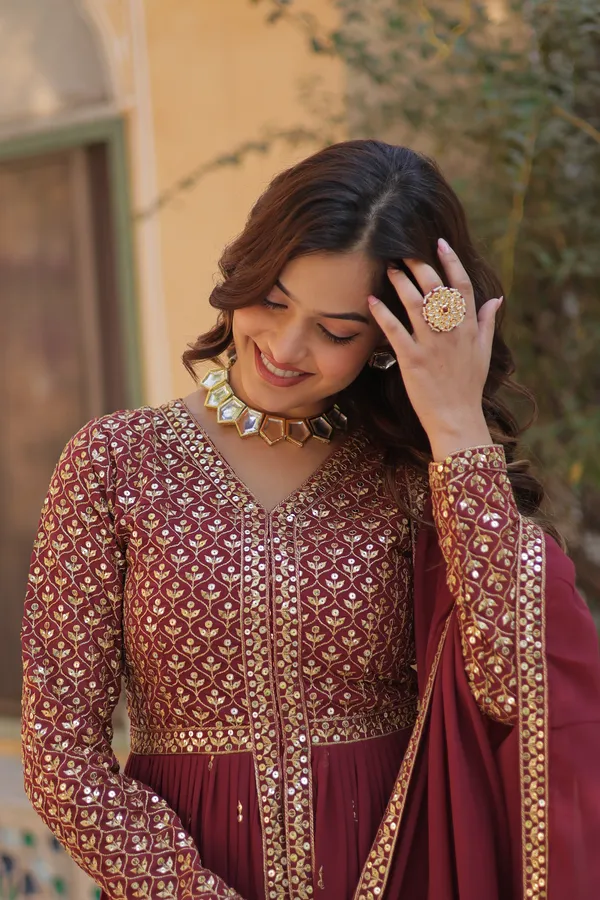 KURTI_WITH_PANT_&_DUPATTA_SET