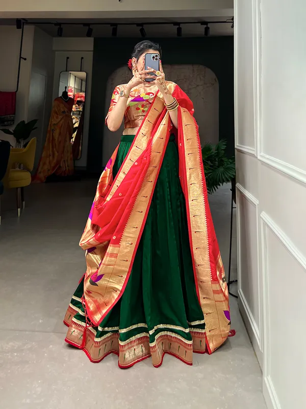 Crafted_in_silk,_designed_for_royalty