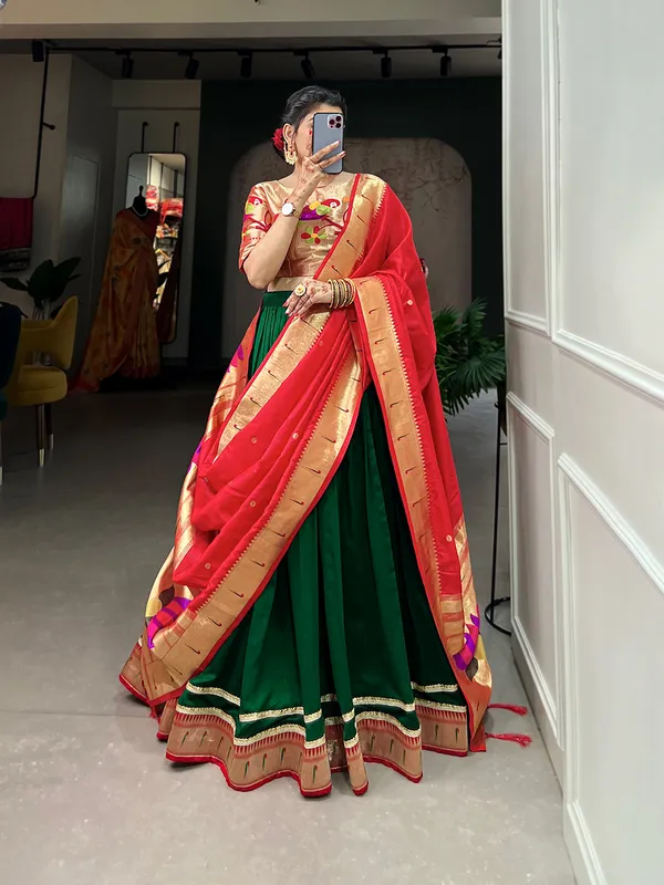 Crafted_in_silk,_designed_for_royalty