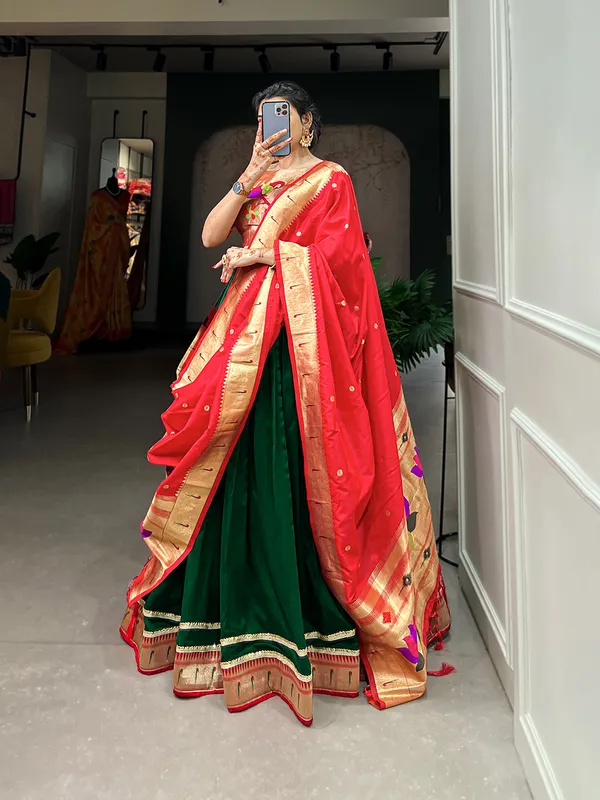 Crafted_in_silk,_designed_for_royalty