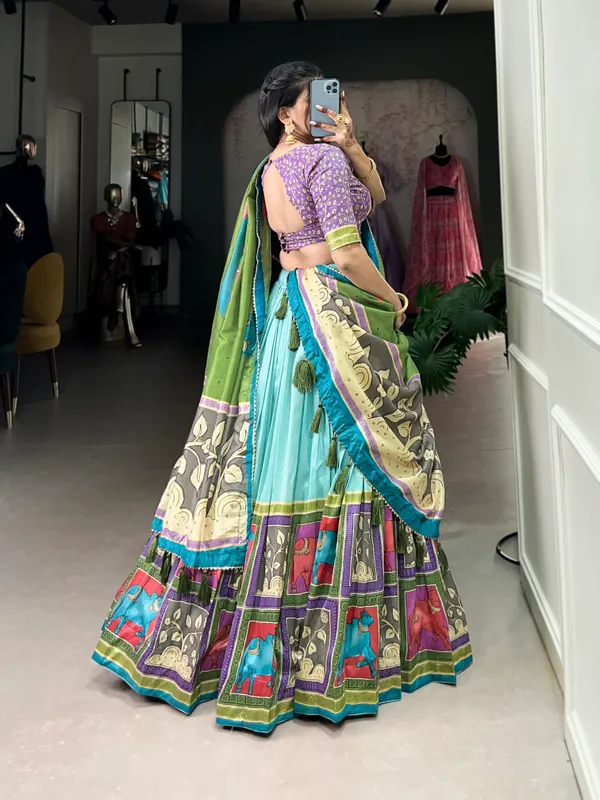 Draped_in_tradition,_shining_in_silk_Lehenga_Choli_For_Women