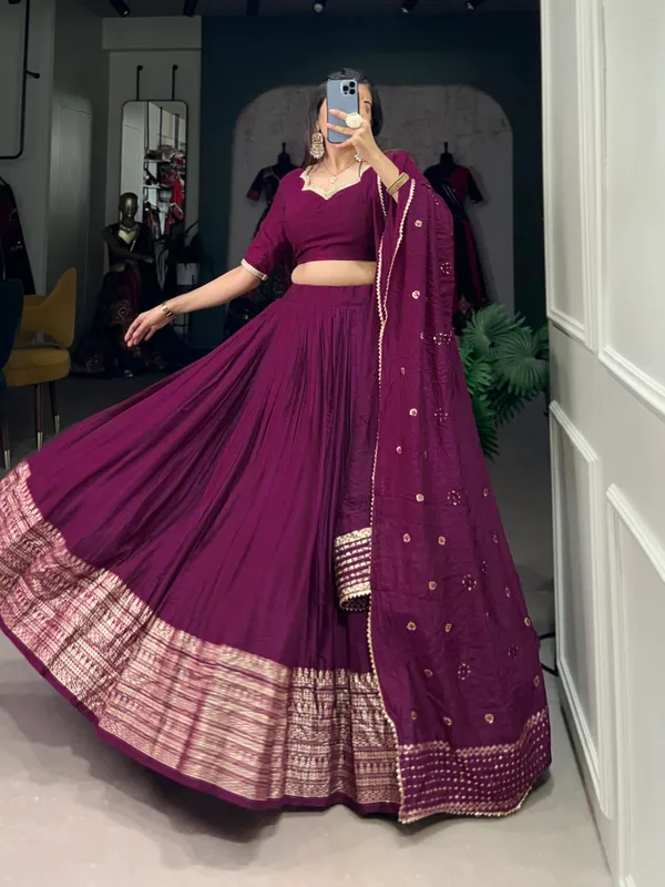 Crafted_for_Grace_and_Beauty:_Pure_Chanderi_Plain_Lehenga_with_Intricate_Zari_Work_Border,_Accompanied_by_Sequin_Embellished_Dupatta_??