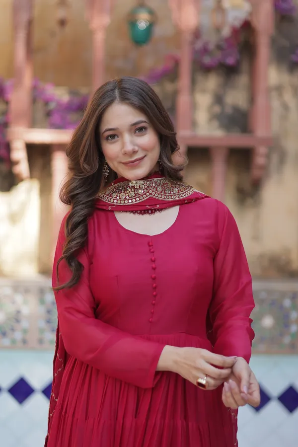 Pink_Desirable__Fully_Flair_Gown_Made_With_Star_Georgette_Fabrics_And_Designer_Embroidered_Dupatta__For_Women