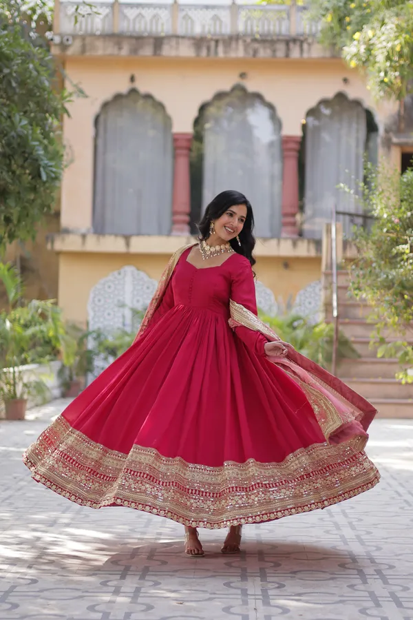 GOWN-WITH-DUPATTA_COLLECTIONS