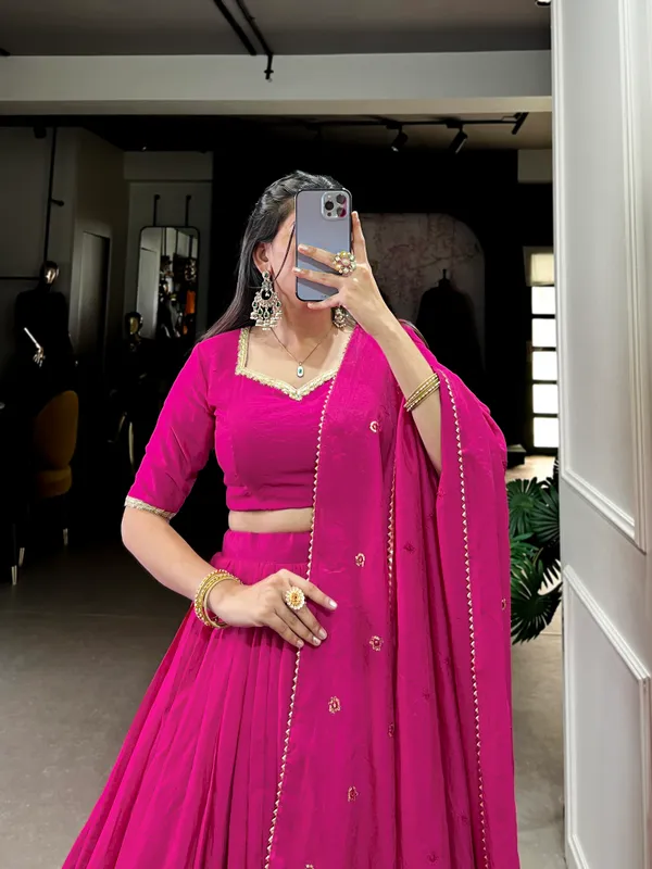 Crafted_for_Grace_and_Beauty:_Pure_Chanderi_Plain_Lehenga_with_Intricate_Zari_Work_Border,_Accompanied_by_Sequin_Embellished_Dupatta_??