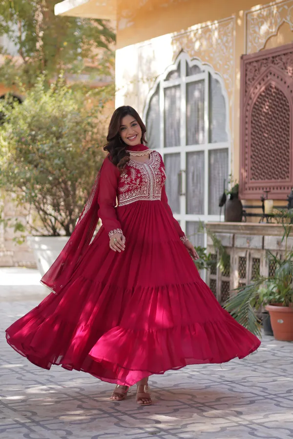 Pink_Gown_With_Dupatta_Set_Ethnic_Wear_Push_Premium_For_Women