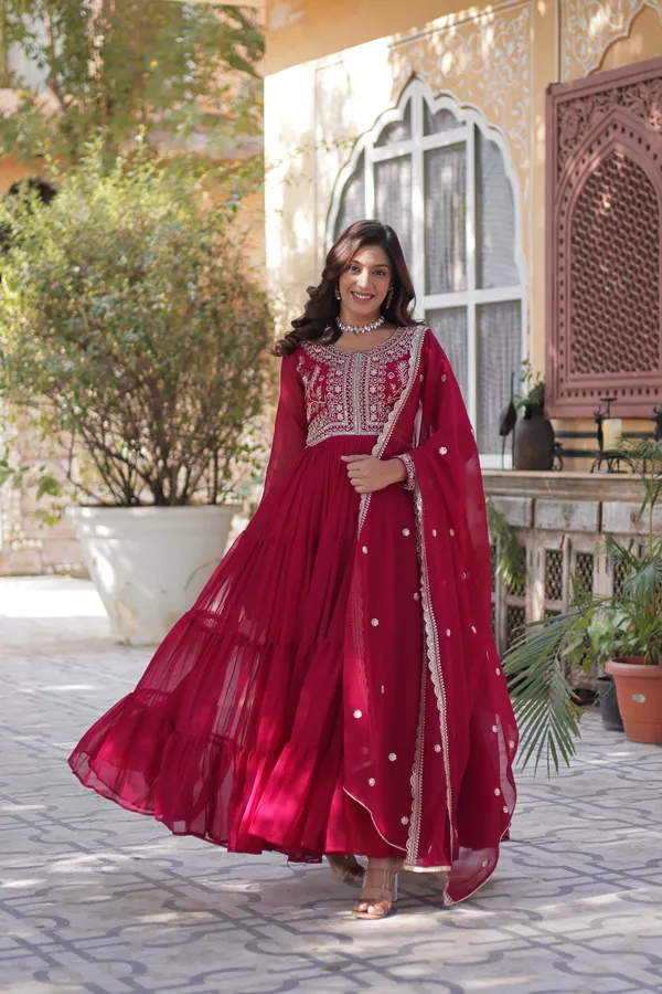 Pink_Gown_With_Dupatta_Set_Ethnic_Wear_Push_Premium_For_Women