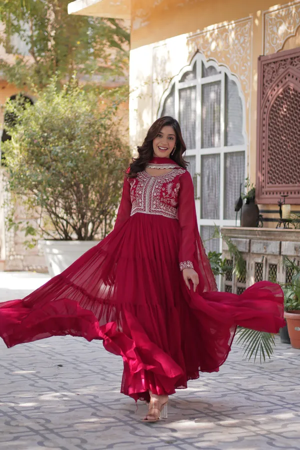 Pink_Gown_With_Dupatta_Set_Ethnic_Wear_Push_Premium_For_Women