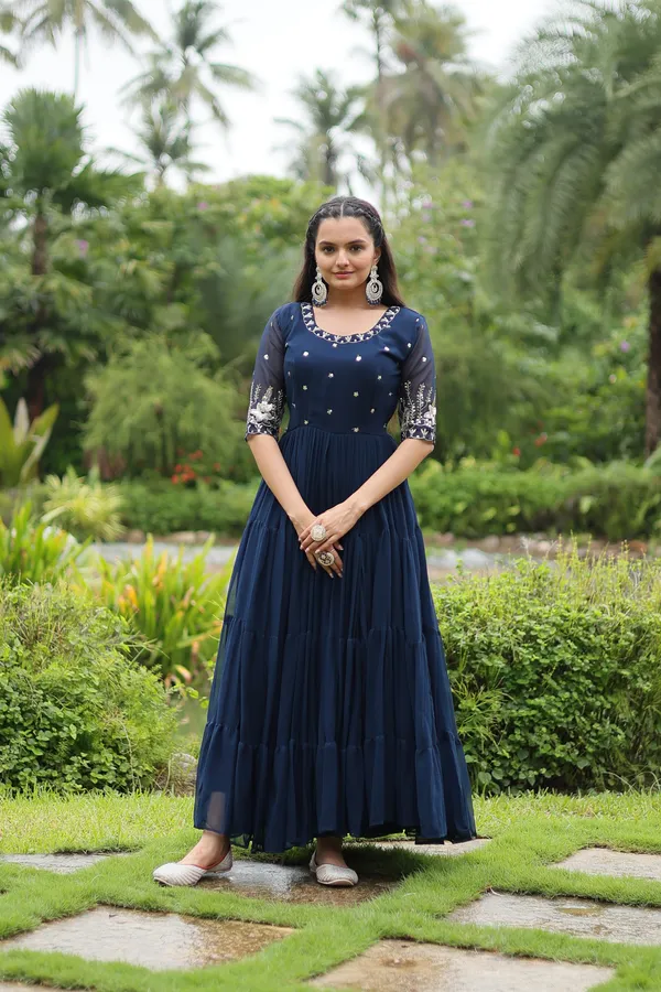 Morpich_Designer_Gown__Zari_Embroidery_For_Women