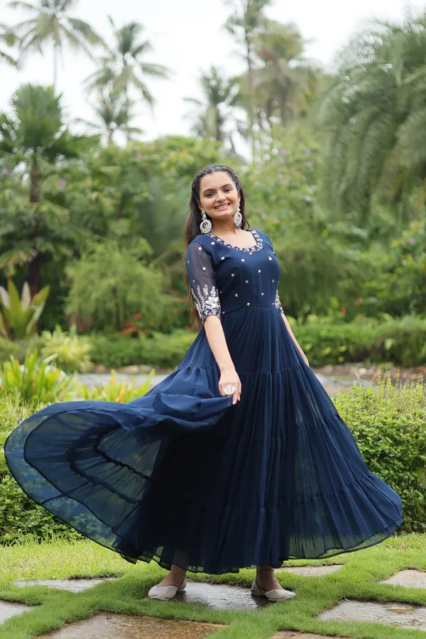 Morpich_Designer_Gown__Zari_Embroidery_For_Women