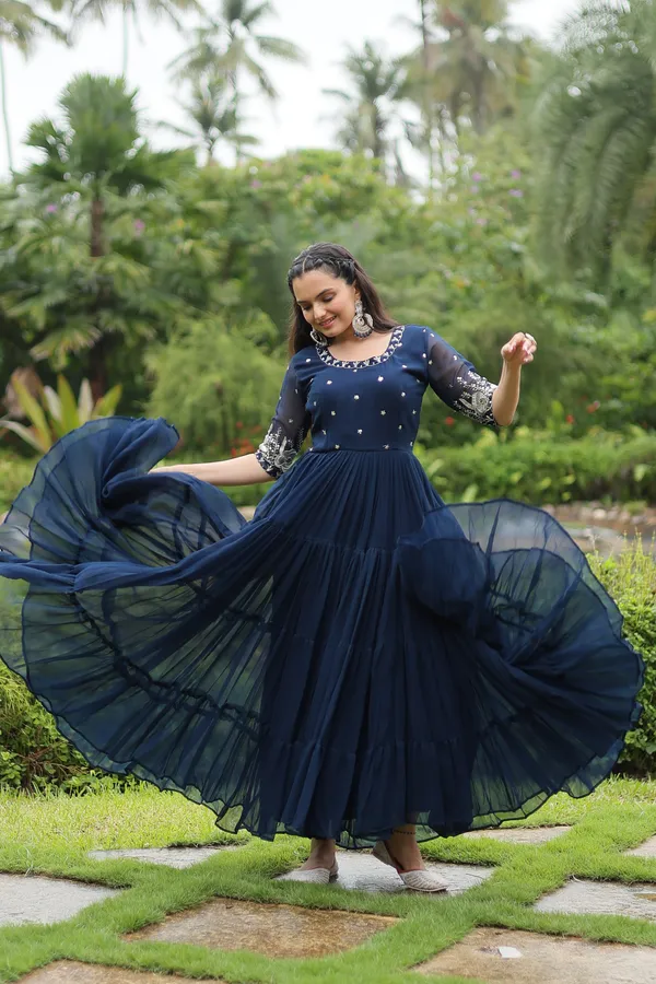 Morpich_Designer_Gown__Zari_Embroidery_For_Women