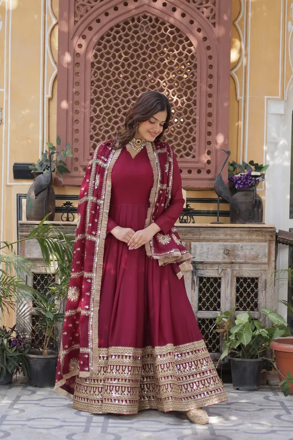 Maroon_Star_Georgette_with_Embroidery_Zari_Sequins-work_Gold_For_Women