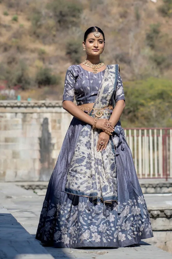 Light_as_air,_bold_as_love__let_this_pastel_beauty_be_your_statement_of_effortless_charm.Pure_Dolla_silk_chaniya_choli_with_viving_mill_foil