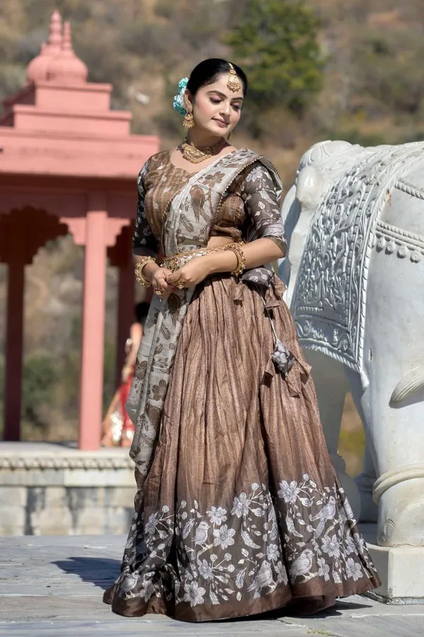 Light_as_air,_bold_as_love__let_this_pastel_beauty_be_your_statement_of_effortless_charm.Pure_Dolla_silk_chaniya_choli_with_viving_mill_foil