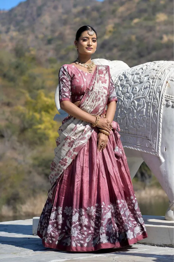 Light_as_air,_bold_as_love__let_this_pastel_beauty_be_your_statement_of_effortless_charm.Pure_Dolla_silk_chaniya_choli_with_viving_mill_foil