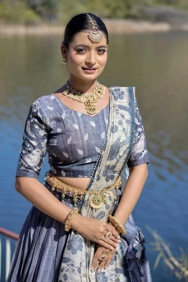 Light_as_air,_bold_as_love__let_this_pastel_beauty_be_your_statement_of_effortless_charm.Pure_Dolla_silk_chaniya_choli_with_viving_mill_foil