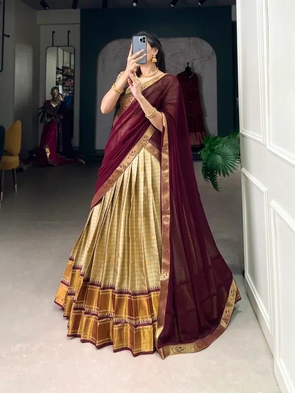 Paithani_artistry_on_Cotton_Silk—an_elegant_tribute_to_cultural_heritage