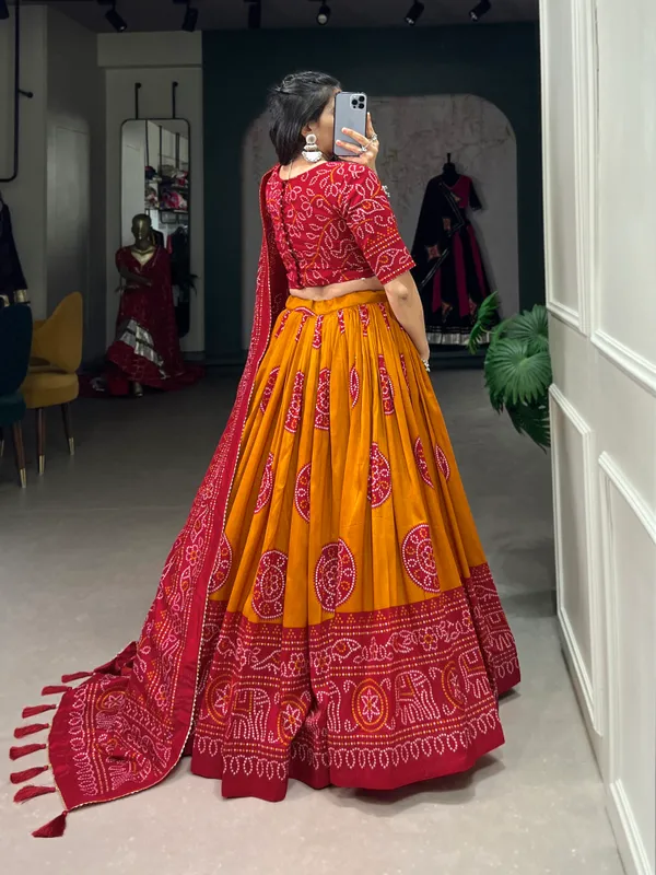 Musted_Artistry_in_Silk:_Tussar_Lehenga_Choli_with_Bandhej_Print_For_Women