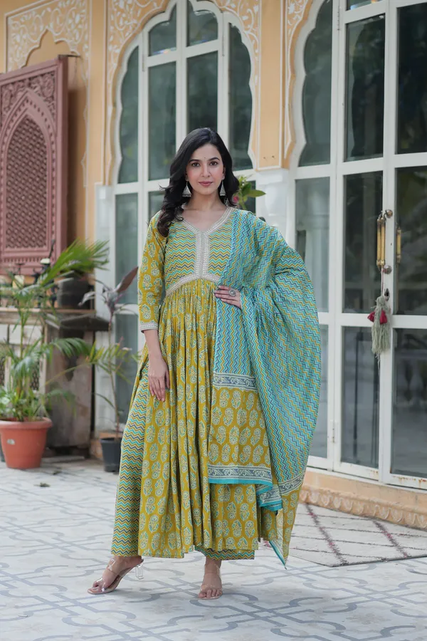 Light_Green_Premium_Readymade_Kurti_With_Pant_&_Dupatta_Set_Push_Premium_For_Women