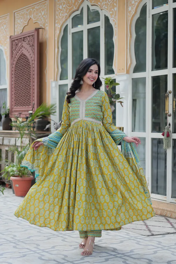 Light_Green_Premium_Readymade_Kurti_With_Pant_&_Dupatta_Set_Push_Premium_For_Women