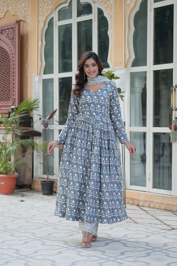 Grey_Premium_Readymade_Kurti_With_Pant_&_Dupatta_Set_Push_Premium_For_Women