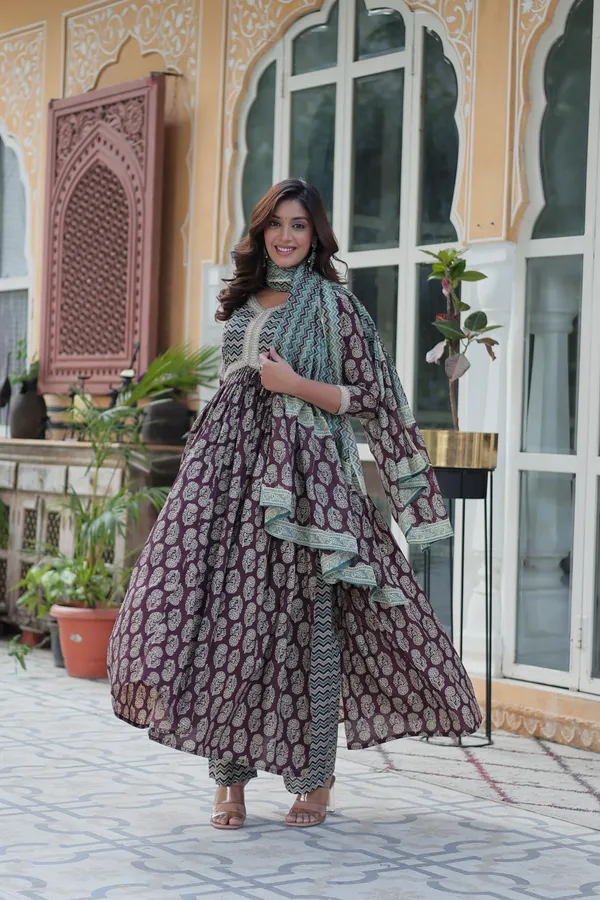 Wine_Green_Premium_Readymade_Kurti_With_Pant_&_Dupatta_Set_Push_Premium_For_Women