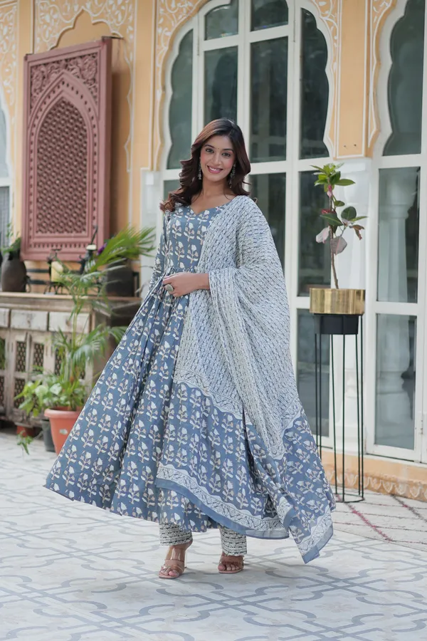Grey_Premium_Readymade_Kurti_With_Pant_&_Dupatta_Set_Push_Premium_For_Women