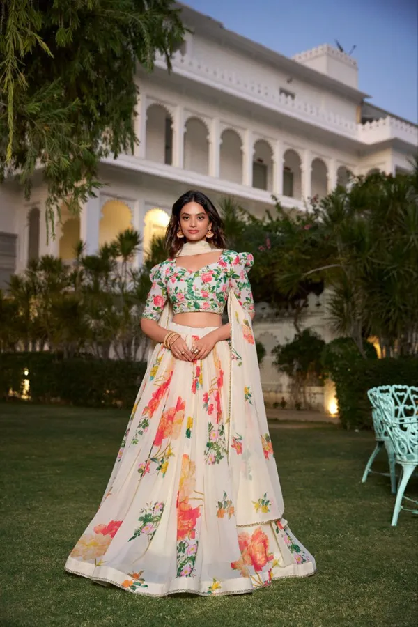 Pure_Dolla_silk_chaniya_choli_with_viving_mill_foil_conceptOriginal_quality_product_