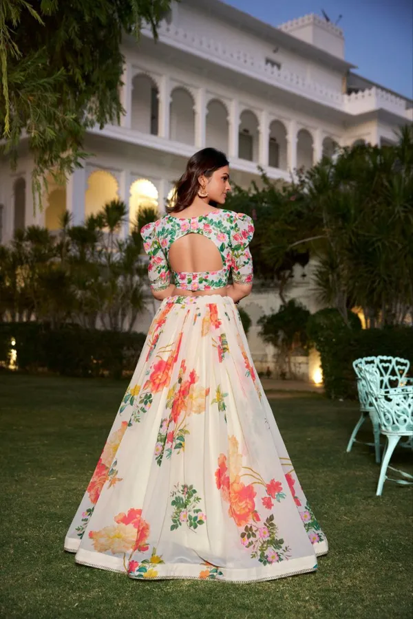 Pure_Dolla_silk_chaniya_choli_with_viving_mill_foil_conceptOriginal_quality_product_