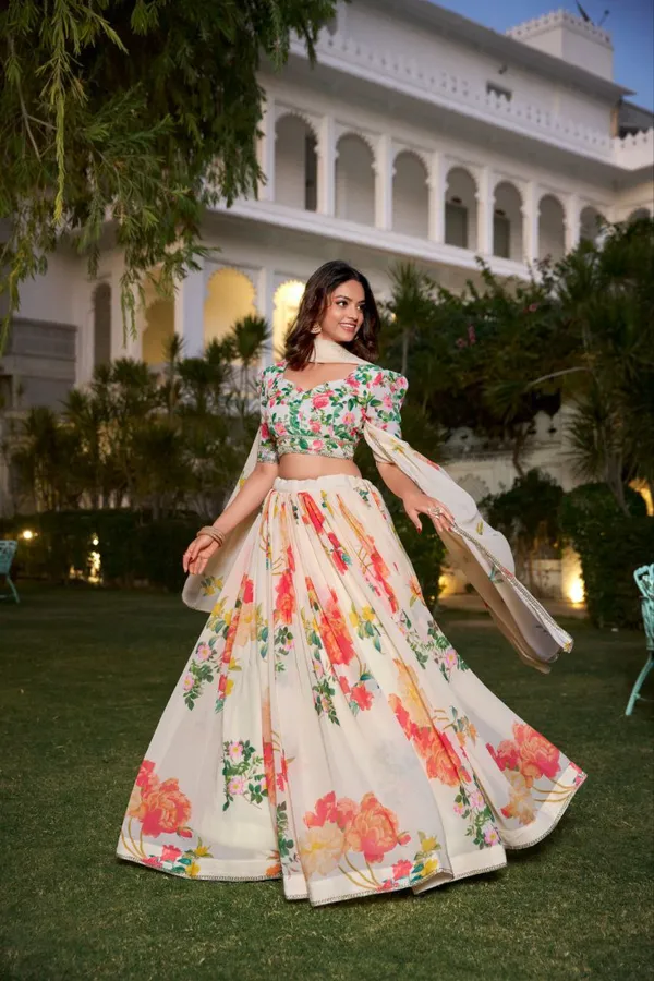 Pure_Dolla_silk_chaniya_choli_with_viving_mill_foil_conceptOriginal_quality_product_