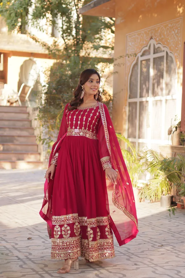 Pink_Gown_With_Dupatta_Set_Ethnic_Wear_Push_Premium_For_Women
