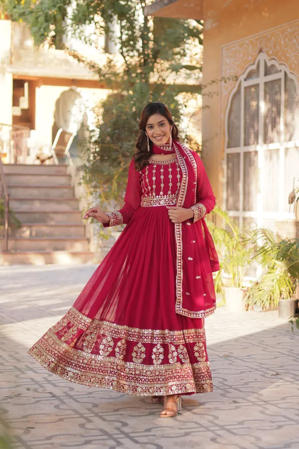 Pink_Gown_With_Dupatta_Set_Ethnic_Wear_Push_Premium_For_Women