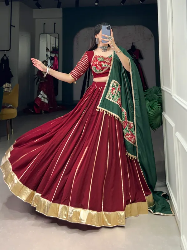 Navratri_nights_in_Chanderi_style
