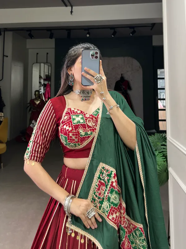 Navratri_nights_in_Chanderi_style