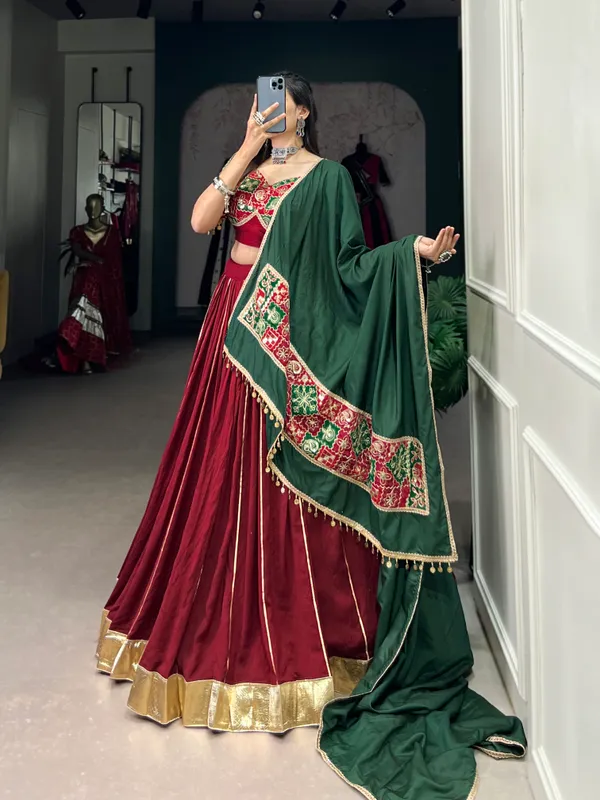 Navratri_nights_in_Chanderi_style