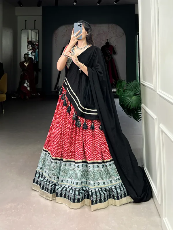 Celebrate_the_divine_with_a_swirl_of_Bandhej_and_Ajrakh_prints._Your_Navratri,_your_style