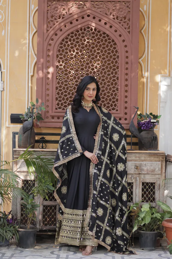 Black_Star_Georgette_with_Embroidery_Zari_Sequins-work_Gold_For_Women