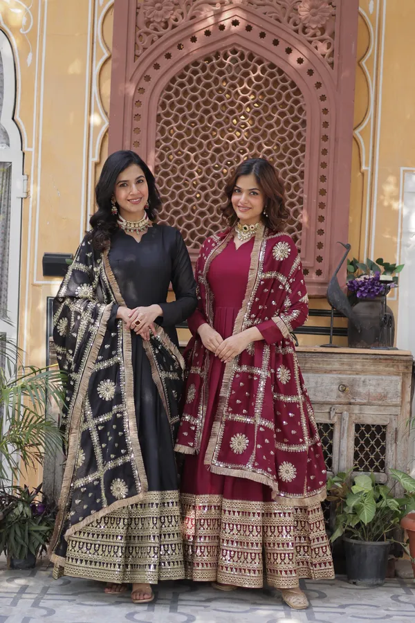 Black_Star_Georgette_with_Embroidery_Zari_Sequins-work_Gold_For_Women