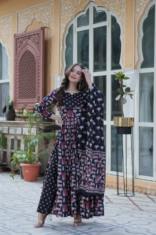Black_Kurti_With__Pant_And__Dupatta_Set_Ethnic_Wear_Push_Premium_For_Women
