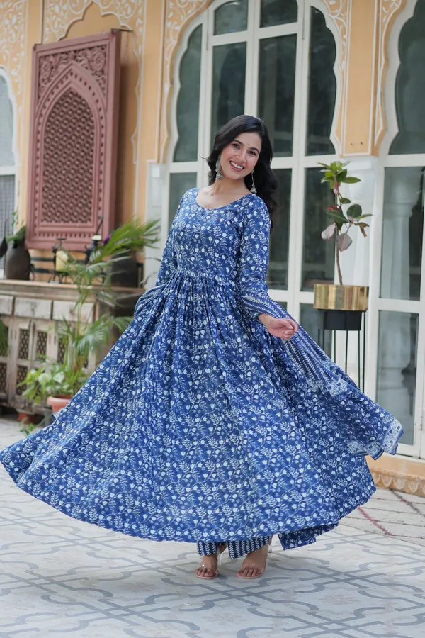 KURTI_WITH_PANT_&_DUPATTA_SET