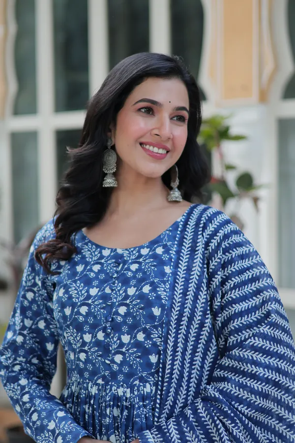 KURTI_WITH_PANT_&_DUPATTA_SET