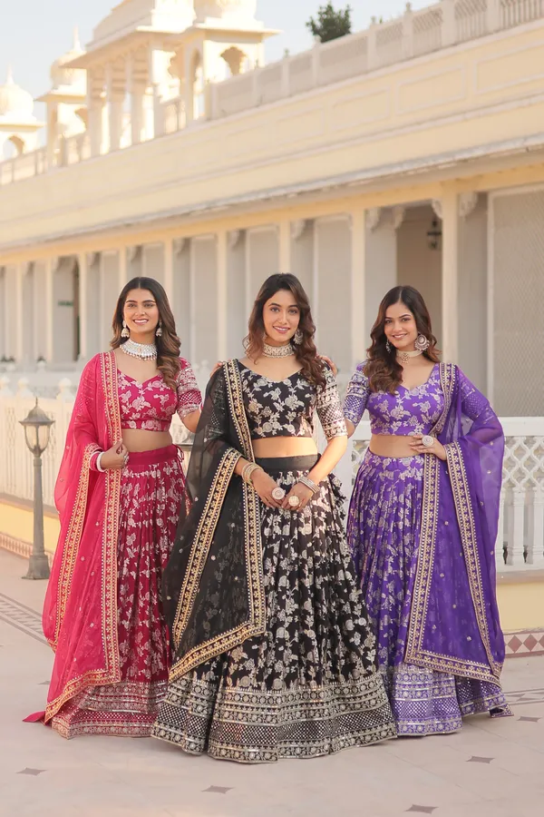 Black_Designer_Dyeable_Pure_Viscose_Jacquard_Fabric_Lehenga_Choli_&_Dupatta_Set_For_Women