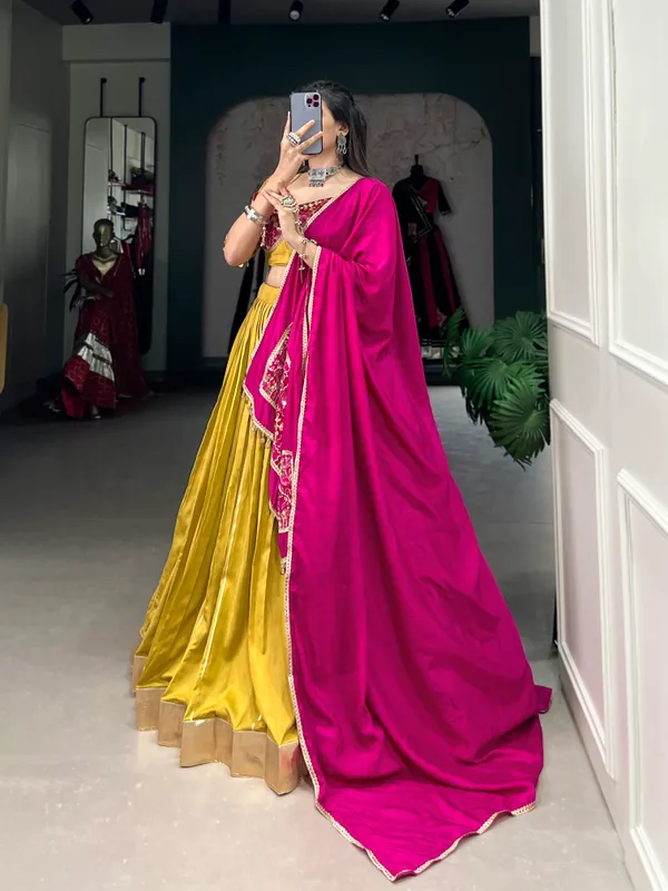 Navratri_nights_in_Chanderi_style