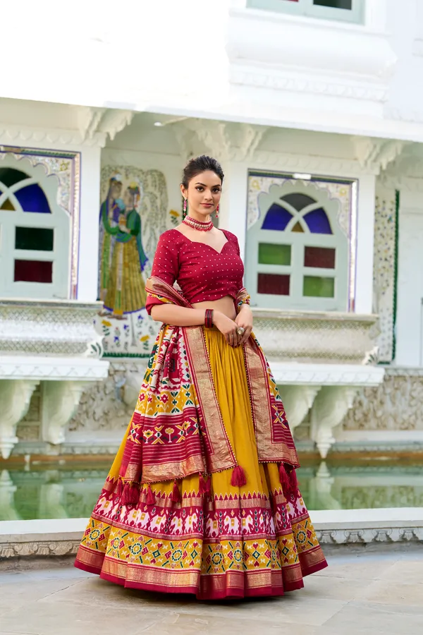 Presenting_a_perfectly_blended_Tussar_silk_lehenga_for_festive_season