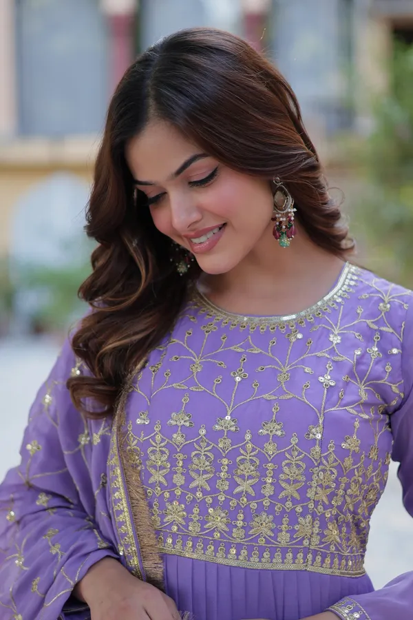 Purple_Embroidery_Faux_Design_Anarkali_Kurta_With_Dupatta_Set_Georgette_Fabric_Push_premium_For_Women