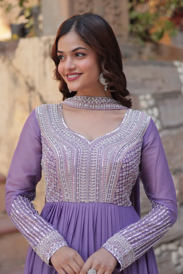 Lovender_Readymade_Gown_Push_Premium_For_Women