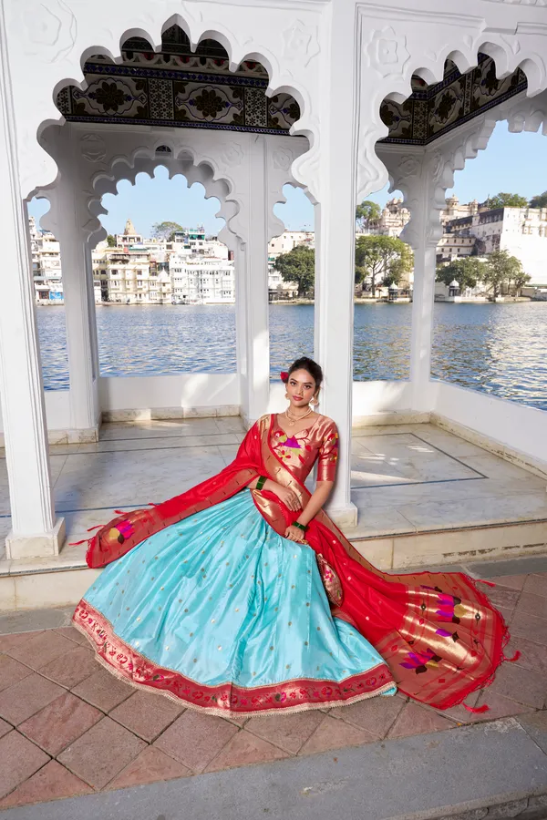 Paithani_–_an_art_form_that_transcends_time_and_trends