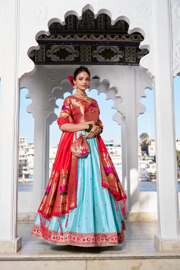 Paithani_–_an_art_form_that_transcends_time_and_trends