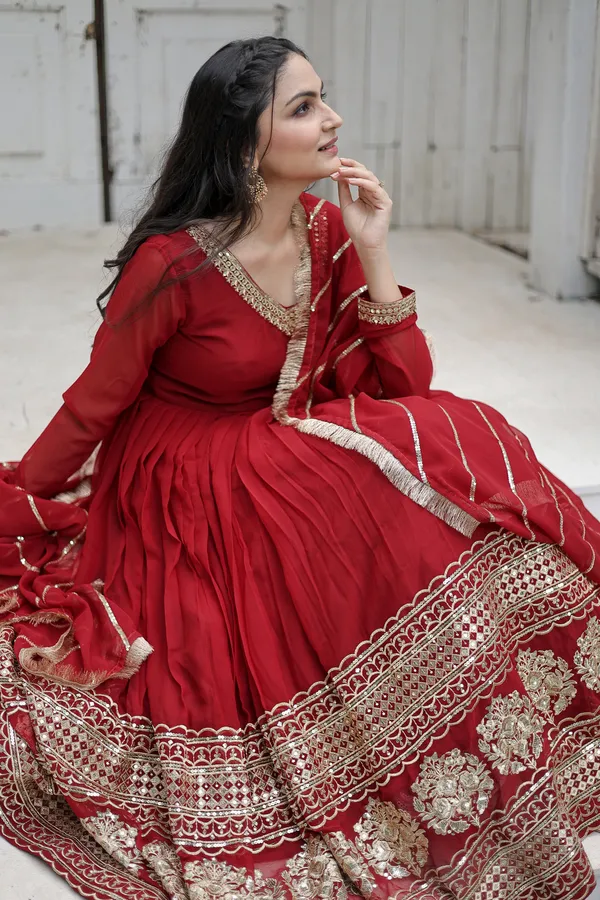 Maroon_Faux_Blooming_Gown_With_Dupatta_With_Attractive_Embroidered_Sequins_Work_With_Lace_Border_For_Women