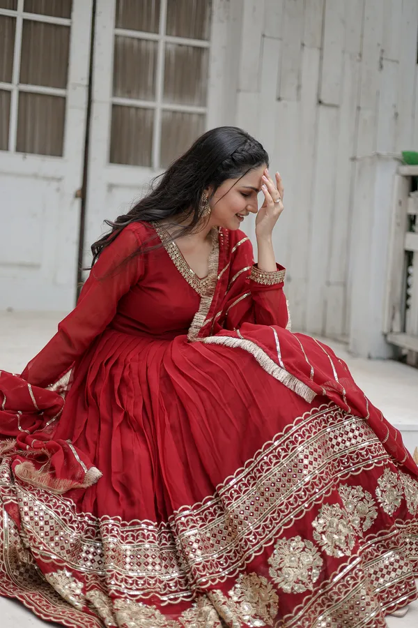 Maroon_Faux_Blooming_Gown_With_Dupatta_With_Attractive_Embroidered_Sequins_Work_With_Lace_Border_For_Women